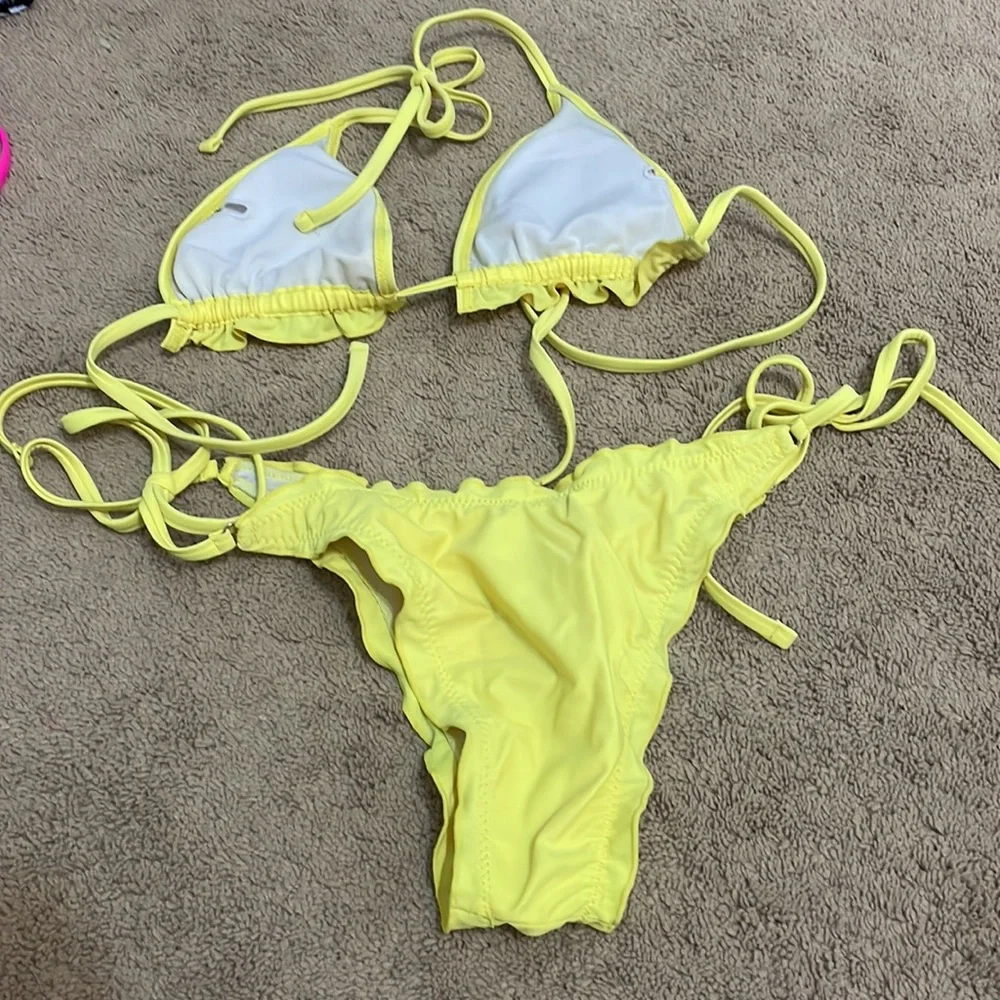 Bathing suits - Picture 9 of 15
